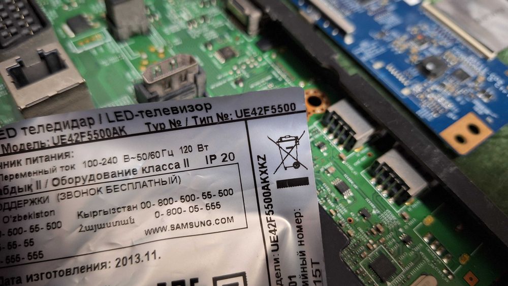 платы от телевизора samsung UE42F5500