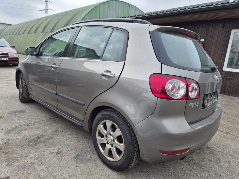 Dezmembram Golf 6 Plus 2010 1.2tsi CBZ