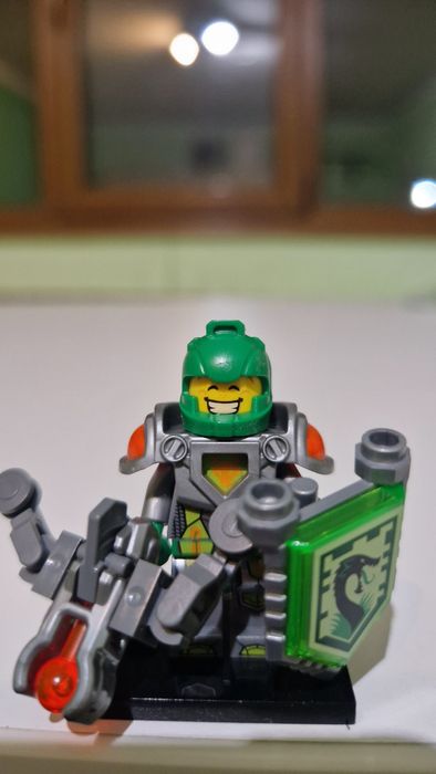 LEGO Nexo Knights Aaron Fox