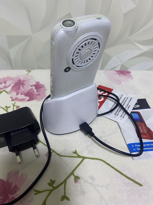 Бабушкофон Maxvi B5