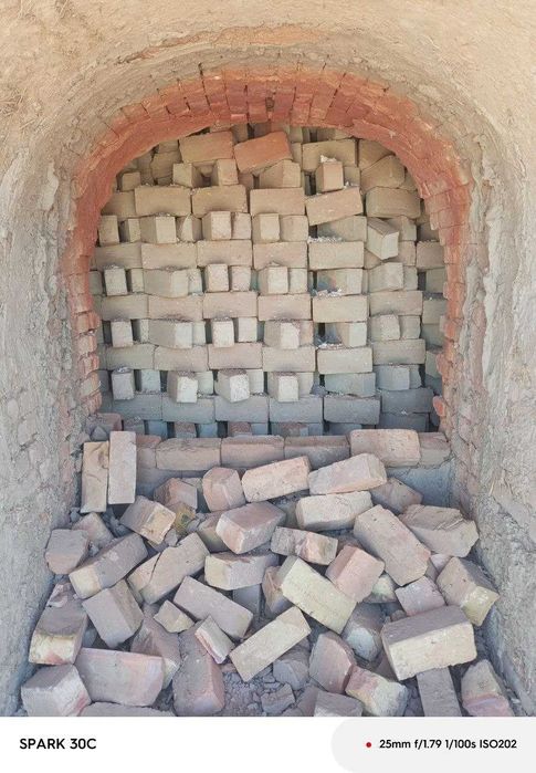 Пишган гиштлар полтара ва хом