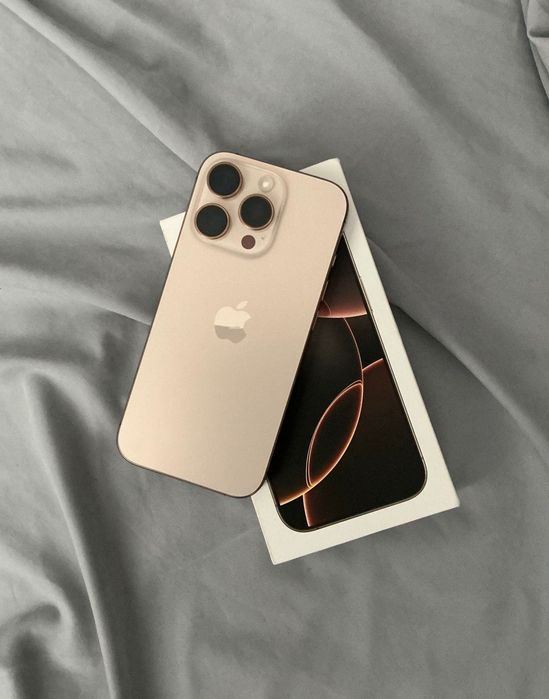 Iphone 16 Pro desert