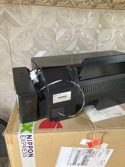 Продам принтер EPSON L800.