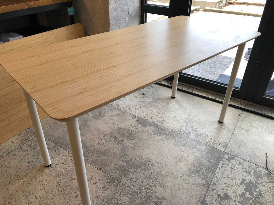 Маса (бюро) IKEA Anfallare с бели крака