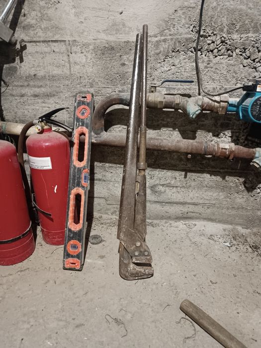 Большой трубный ключ