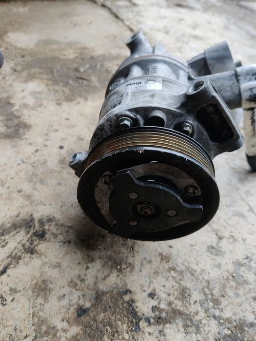 Compresor clima AC Seat Exeo Audi A4 A5 A6 Skoda Vw Passat Tiguan Golf motor 2.0 TDi 8FK351135-421