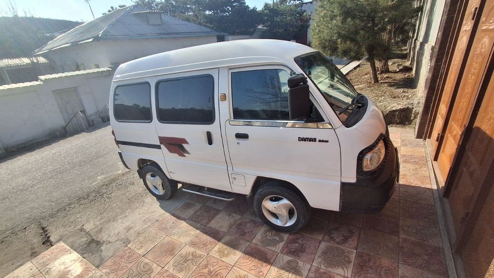 Damas 2009 yurub turgan moshin