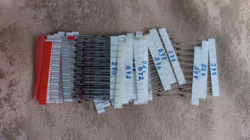 Набор стабилитронов 300 шт 0.5W 2V0-39V DO-35
