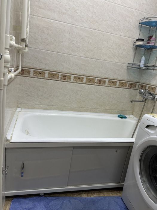 Продаю сваю 3х комнатную квартиру с мебелью и ремомтом