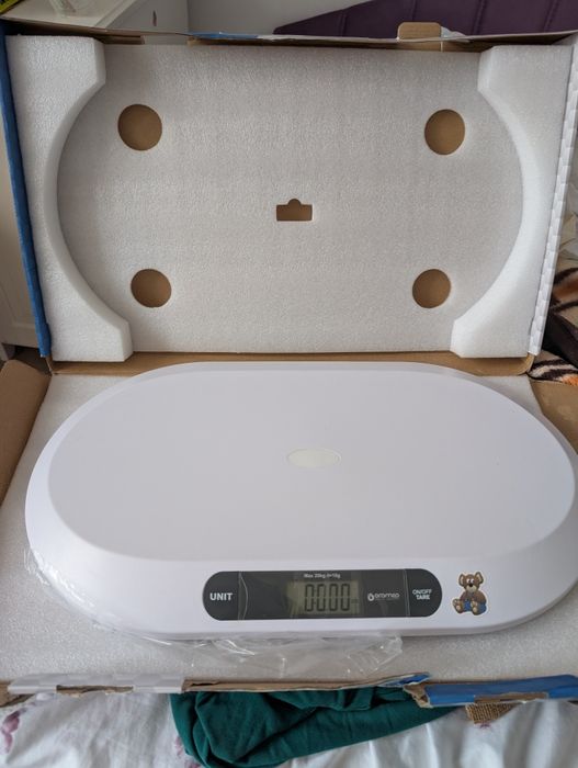 Cântar bebe - cântar digital pentru copii mici