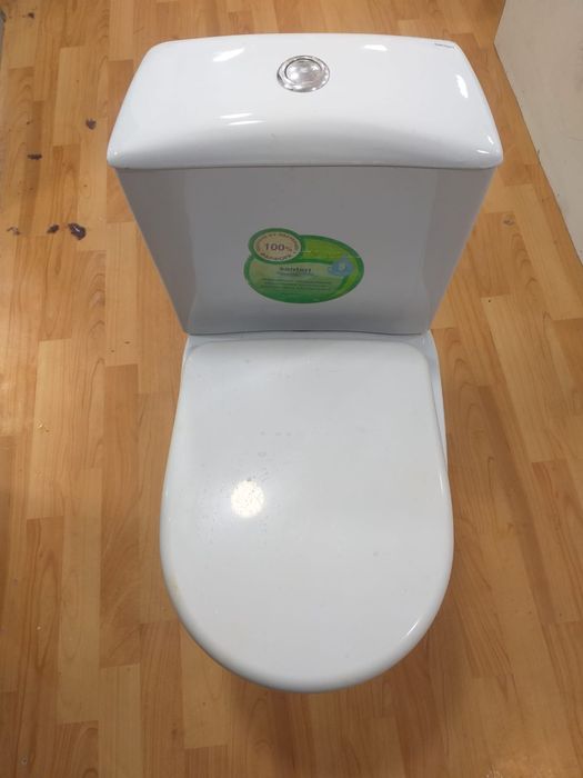 Туалет, унитаз рабочий