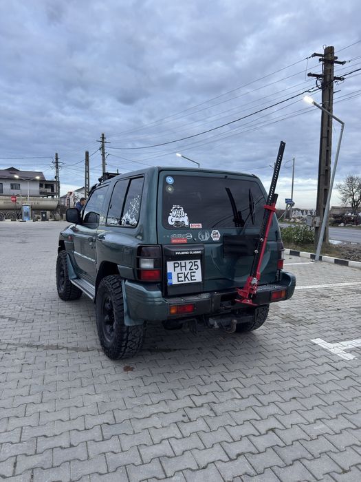 Mitsubishi pajero 2.5 - Turbo Bmw -