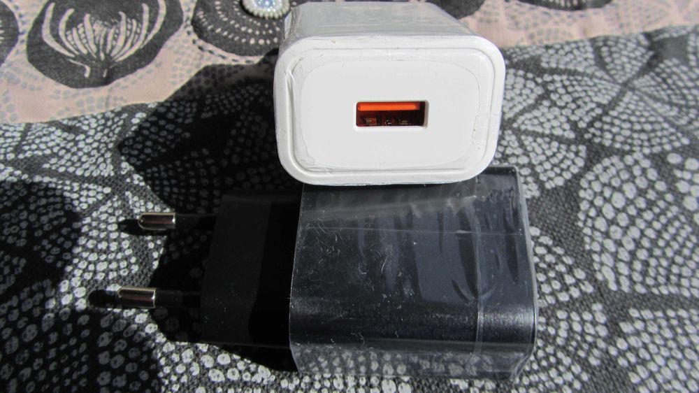 Универсално бързо USB зарядно, 3A, 18W