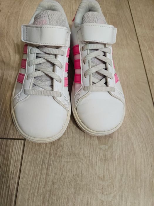 Маратонки adidas