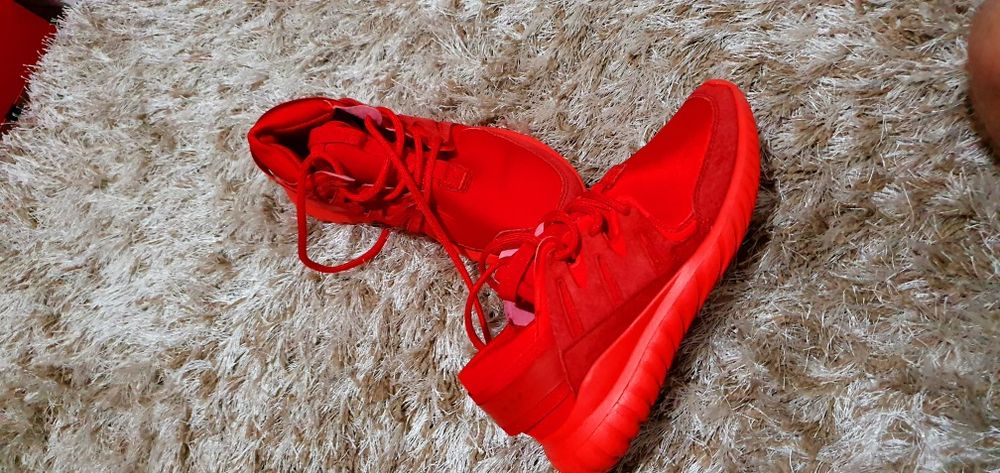 Adidas tubular red 44, 28 cm