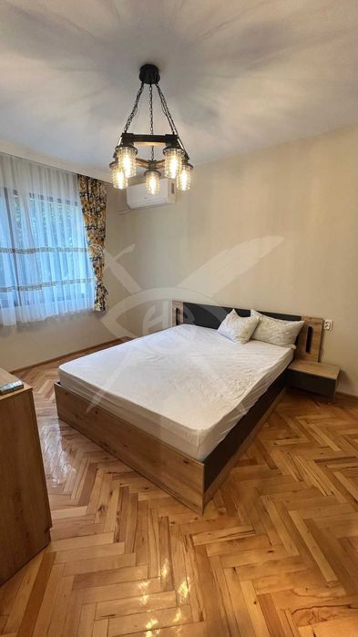 Дава се под наем Четиристаен апартамент в Пловдив, Христо Смирненски - 80 кв.м за 750 € - Снимка #13