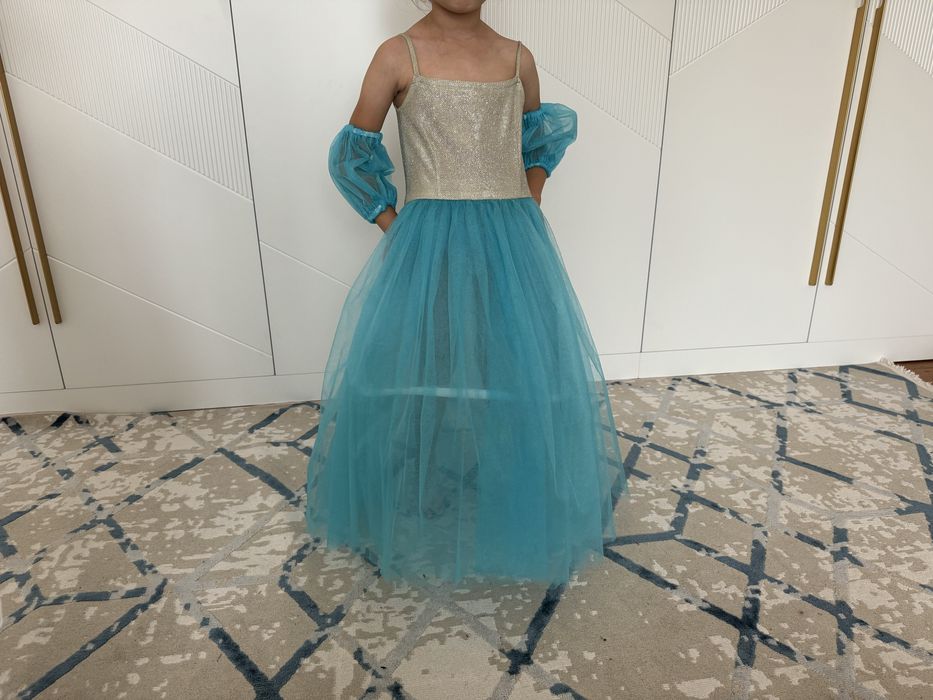 Көйлектер сатылалы.