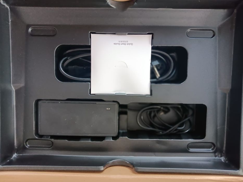 Laptop gaming dual screen