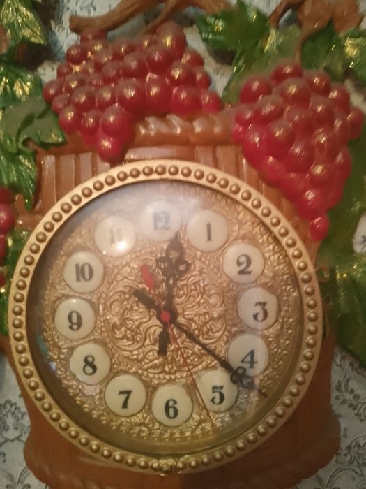 Часы настенные. Производство СССР.