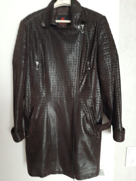 Куртки женские разные