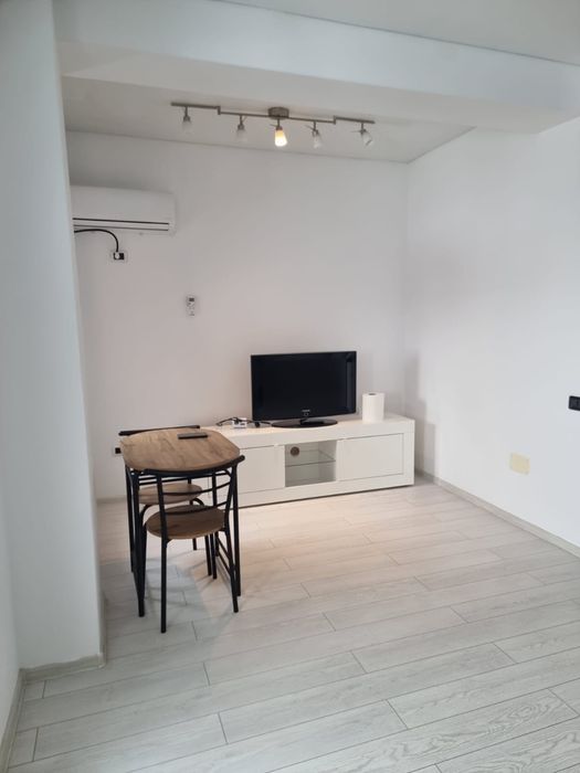 Garsoniera de inchiriat