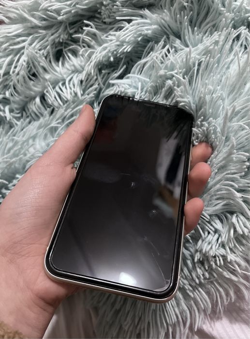 продам Iphone 11