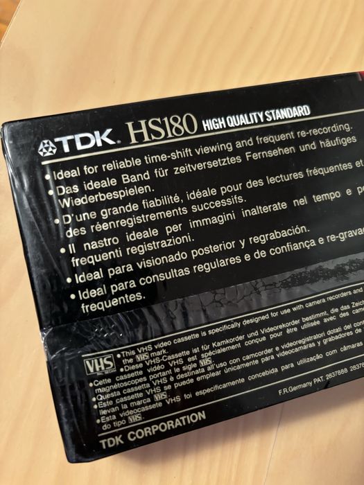 Чисто нова VHS касета 180min 3 часа запечатана
