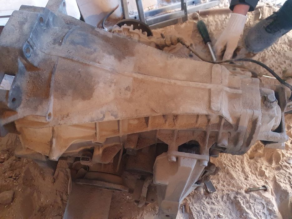 Ауди а6 1995,2.6 обьем АКПП коробка