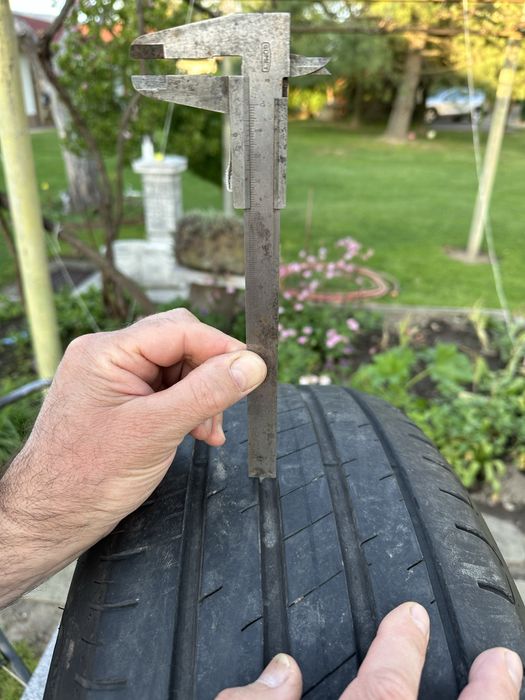 Goodyear 235 55 18 4 летни гуми