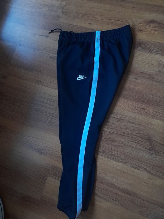 Nike мъжко долнище M размер.