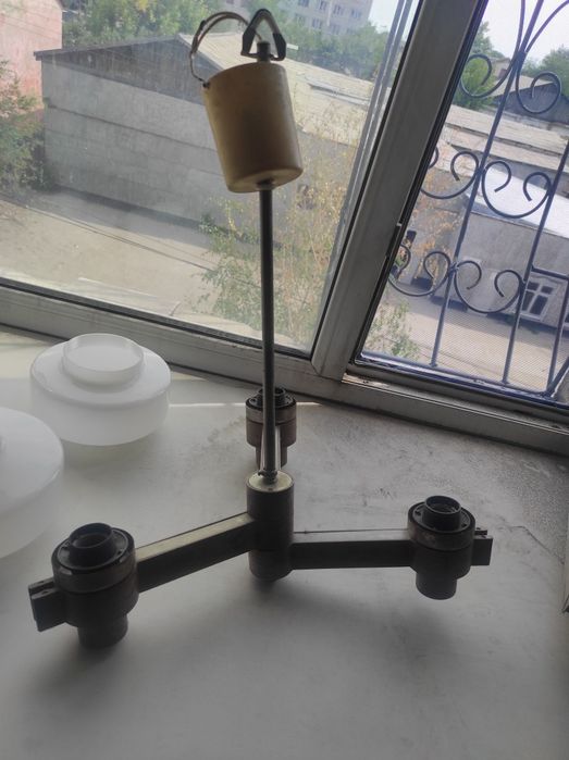 Люстры , р-н Затон