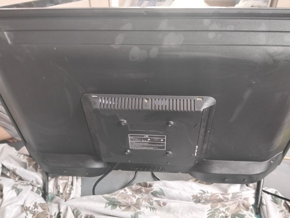 Продам телевизор