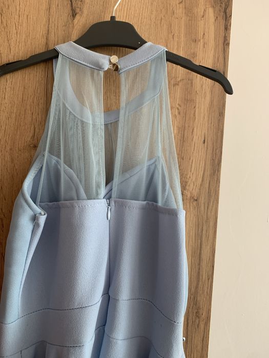 Официална рокля