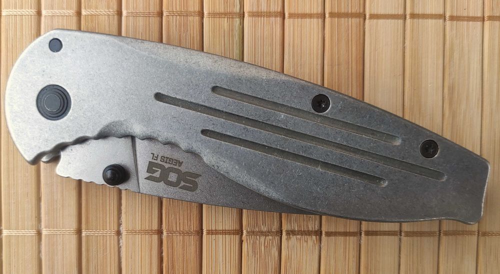 Джобно ножче SOG