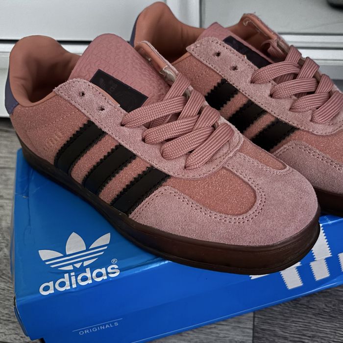 Кроссовки  adidas spezial