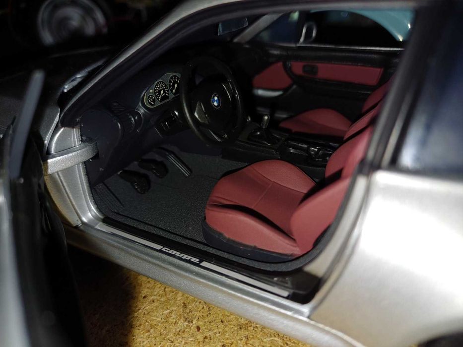 BMW Z3 coupe 1/18 UT Models