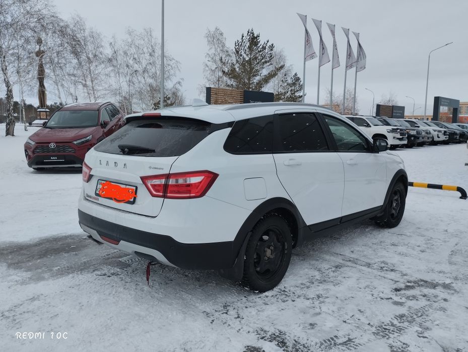 Продам ладу Весту св кросс
