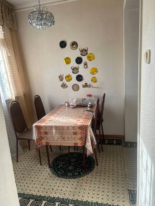 Срочно продаётся банковская 3- х комнатная квартира.