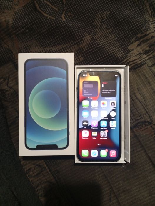 Айфон 12 в хорошем состоянии