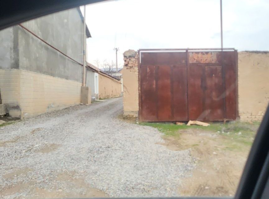 4 сот. Кушкунди  Тошкент тумани 
Минводи, Кўҳинур маҳалласи
8 сотих,