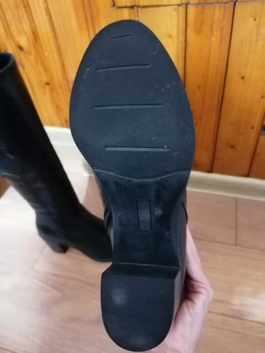 Черни дамски ботуши от естествена кожа