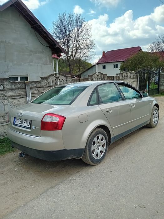 Vând Audi a4 an 2002