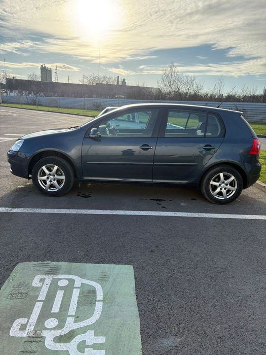 Autoturism volkwagen Golf 5