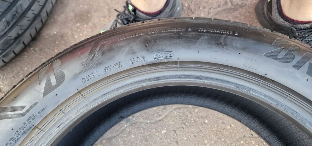 Vand cauciucuri Bridgestone de vara omologate BMW