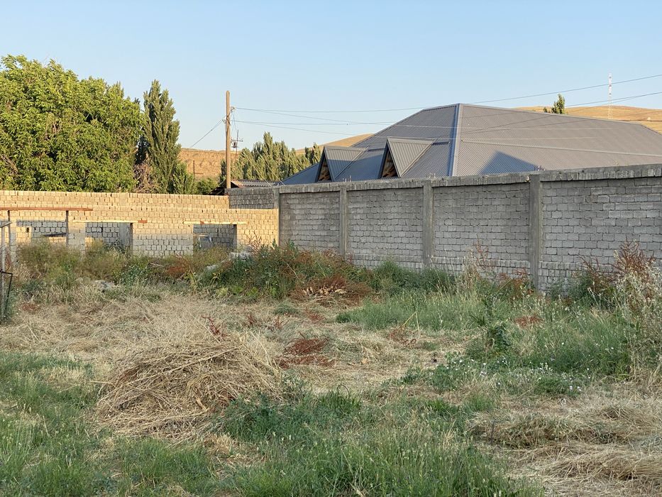 Земельный участок