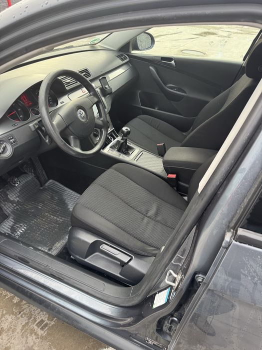 Vând Passat B6 Combi 1.9TDI 2008