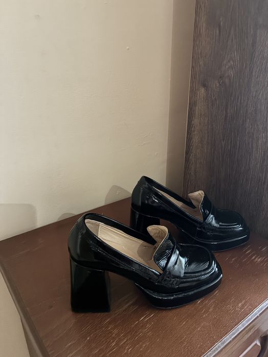 Дамски черни лоуфъри Gianni