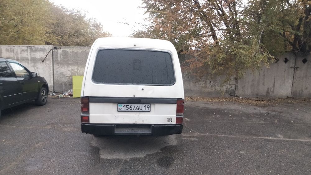 Продам Мазда бонго