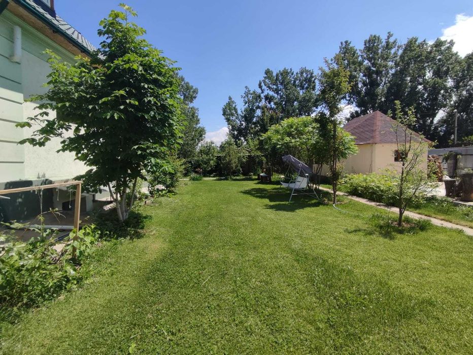 Продам дом 600 кв.м. пос. Райымбек