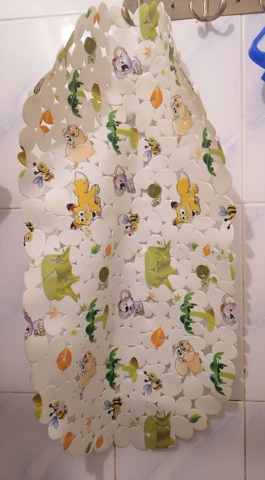 Коврик антискользящий, игрушки-пищалки, тренировочные трусики 2шт